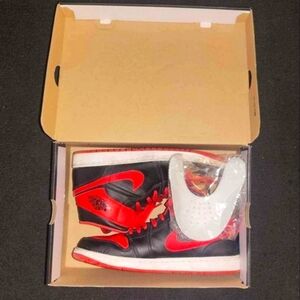 Mens Nike Air Jordan Size 11 | Red & Black